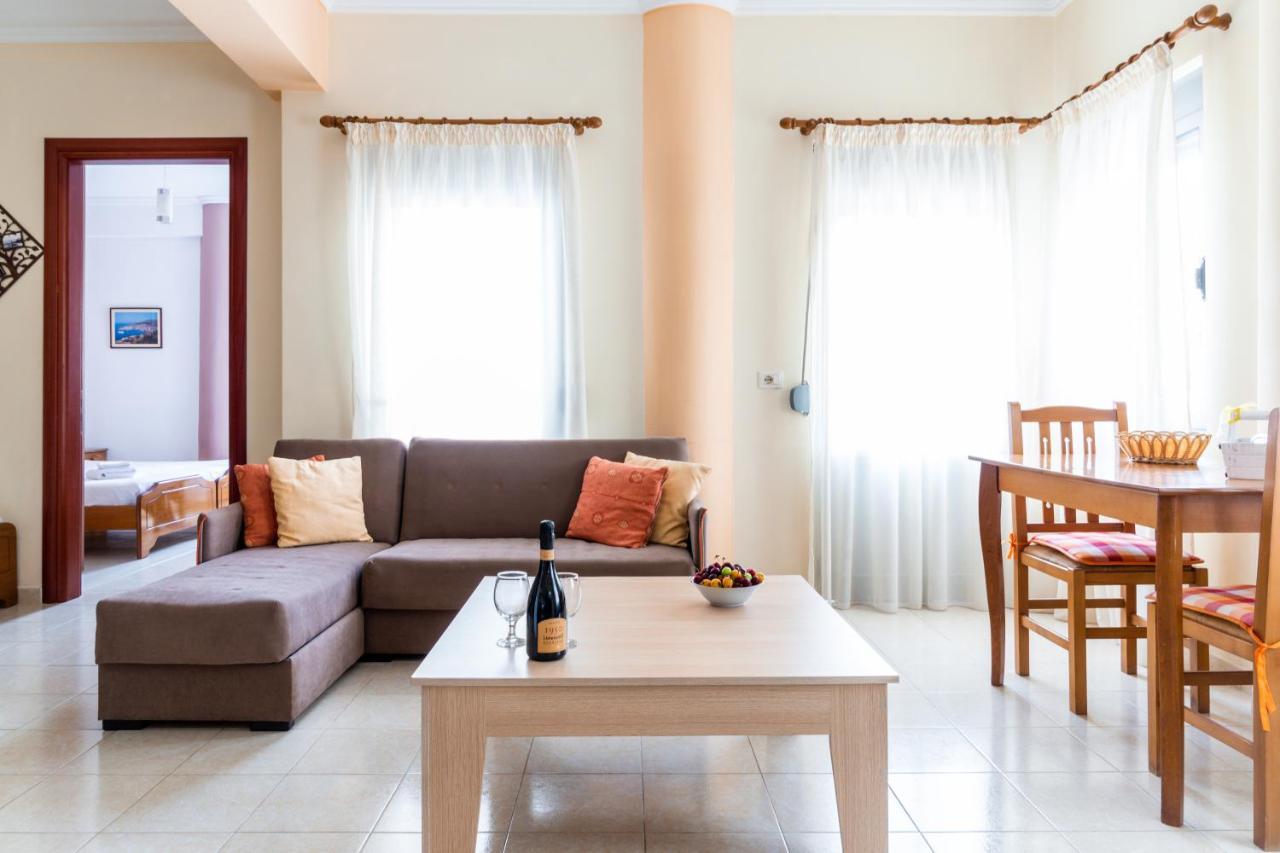 Work-Friendly Central Apartments, Sarandë 外观 照片