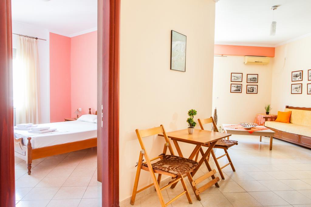 Work-Friendly Central Apartments, Sarandë 外观 照片