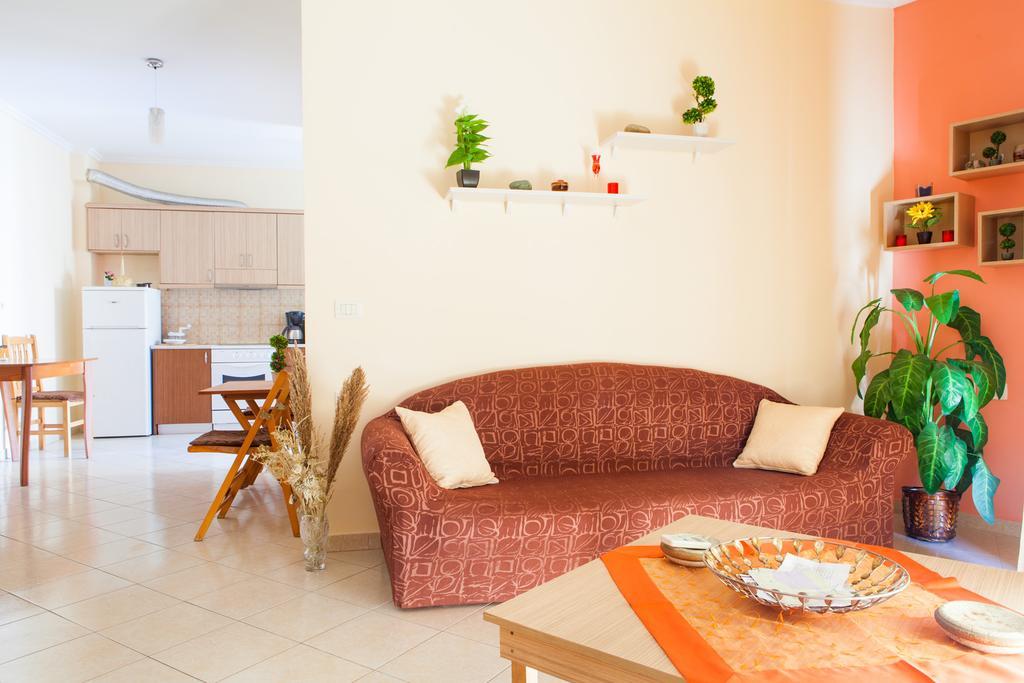 Work-Friendly Central Apartments, Sarandë 外观 照片